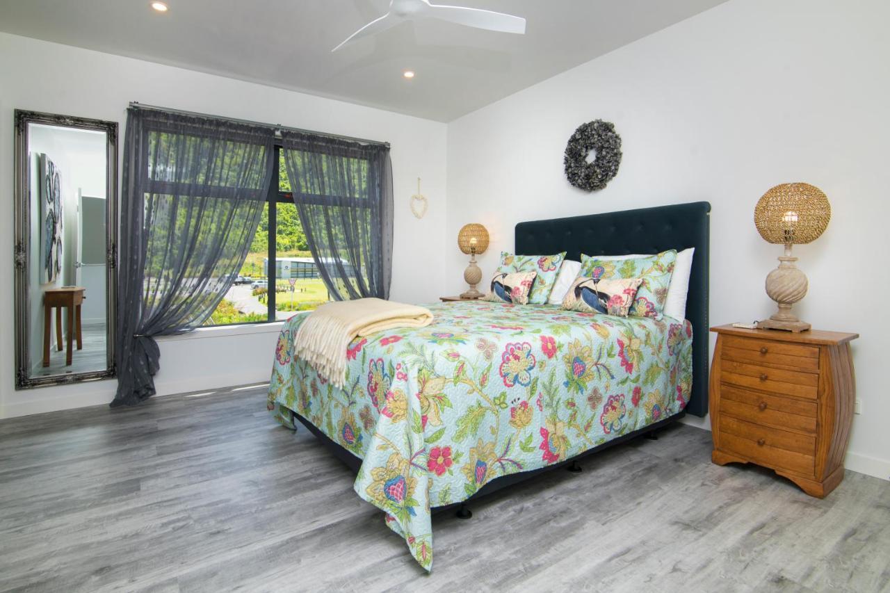 Boathouse Apartments بِكتون المظهر الخارجي الصورة